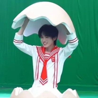 Recent activity shot of Song Yaxuan