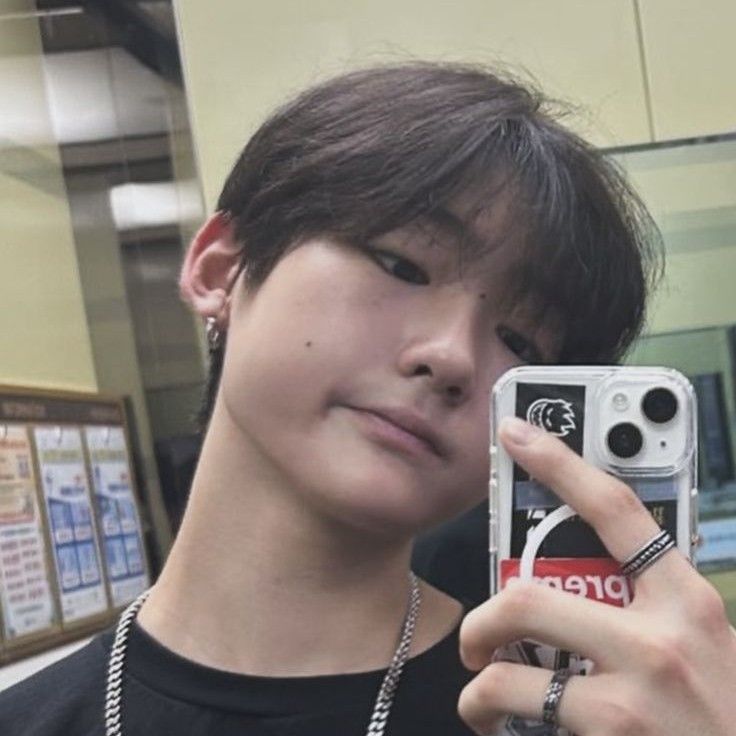 Latest photo of Na Yunseo