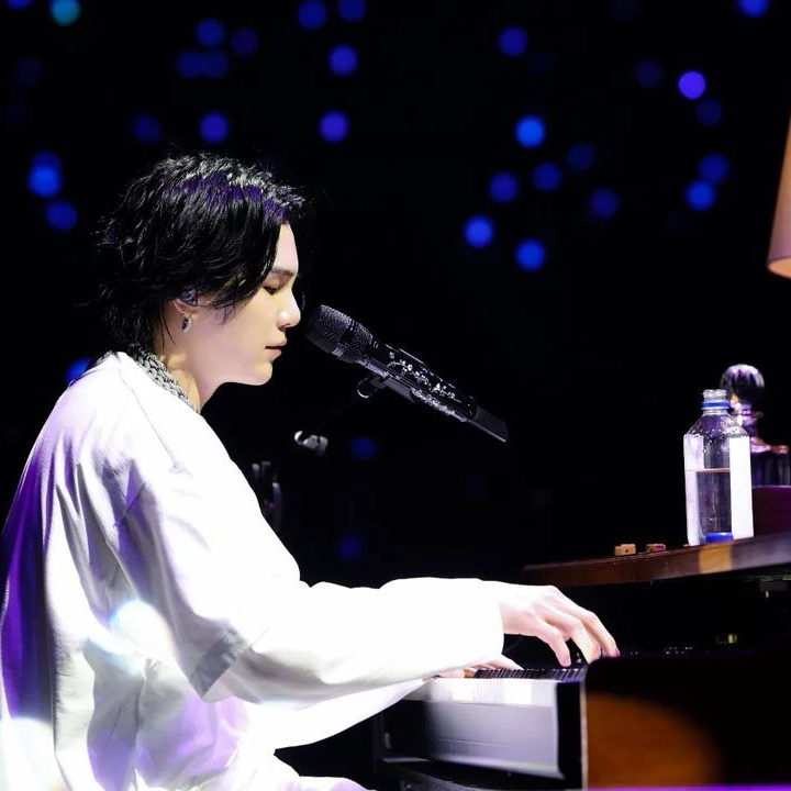 슈가 (방탄소년단)의 비하인드 컷