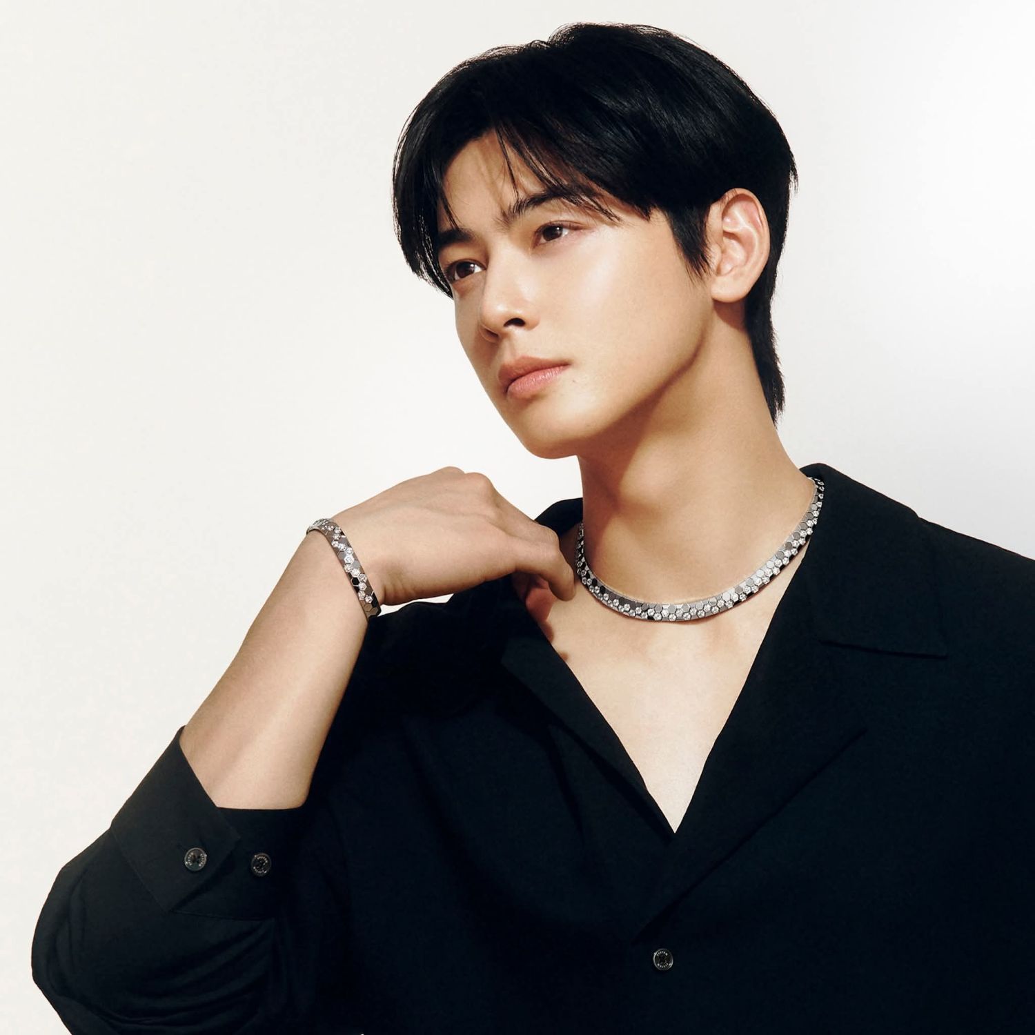 Latest photo of Eunwoo (ASTRO)