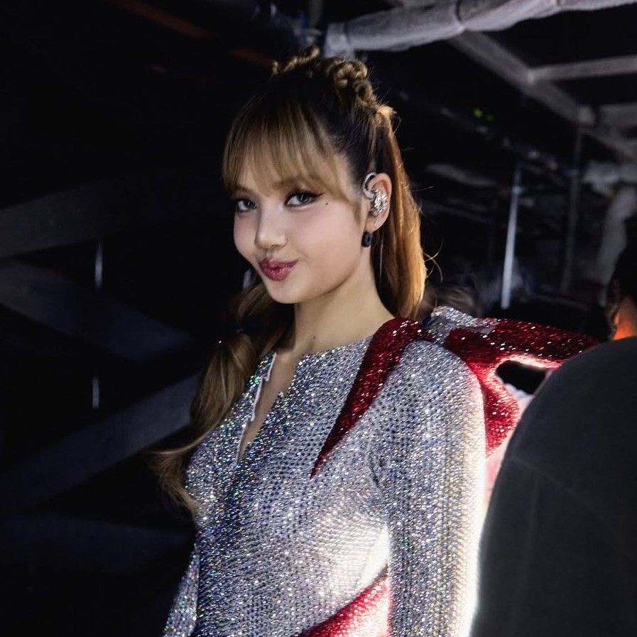 Lisa (BLACKPINK)的最新活動照片