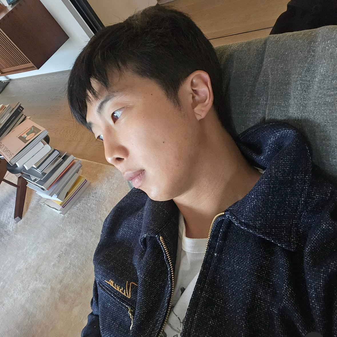 Behind-the-scenes cut of RM (BTS)