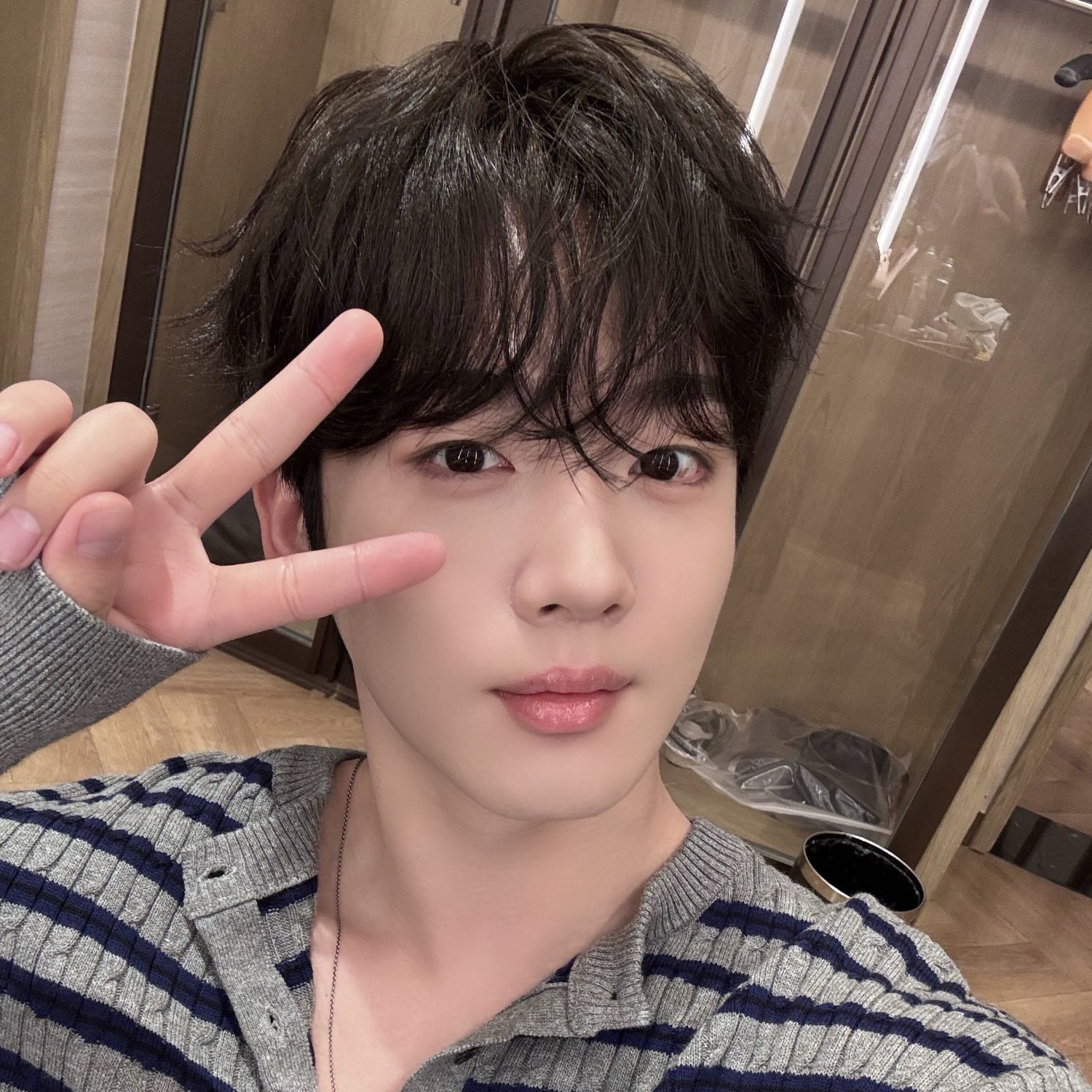 Latest photo of Kim Yohan (WEi)