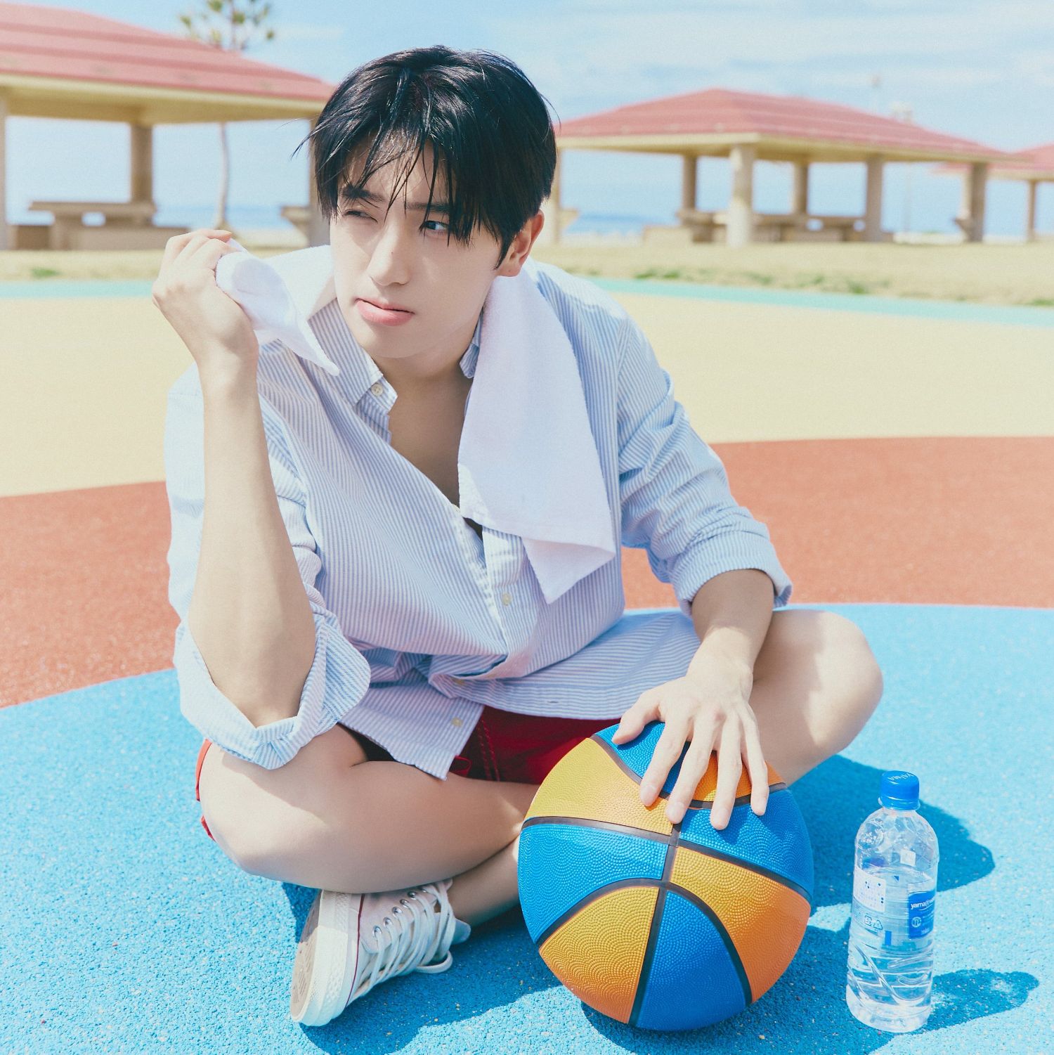 Recent activity shot of Hyunjae (THE BOYZ)