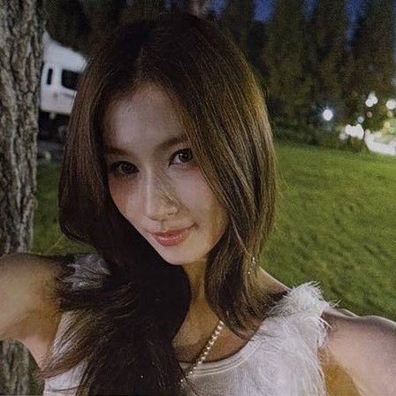 Latest photo of Sana (TWICE)