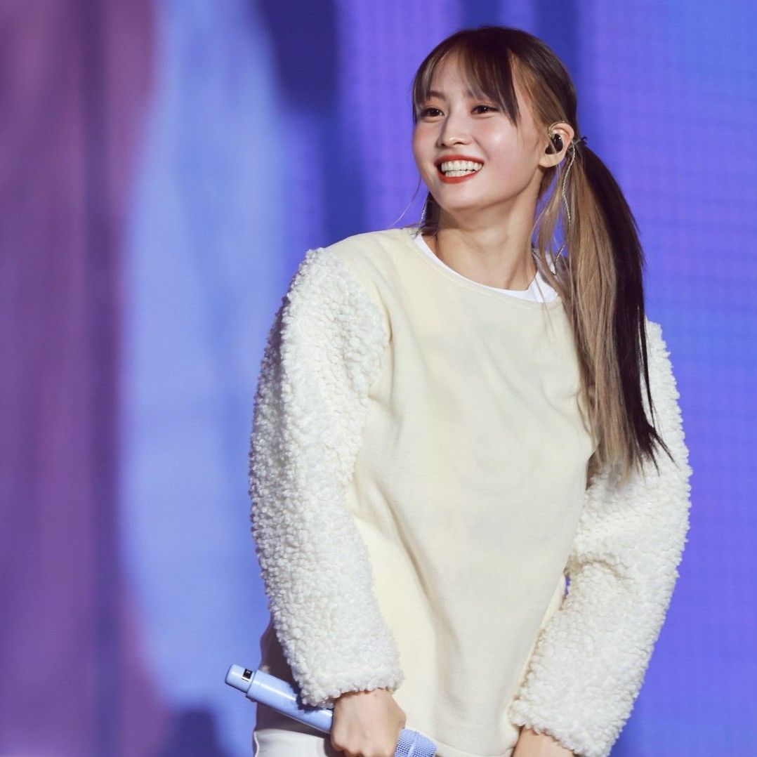 Momo (TWICE)粉絲拍下的瞬間