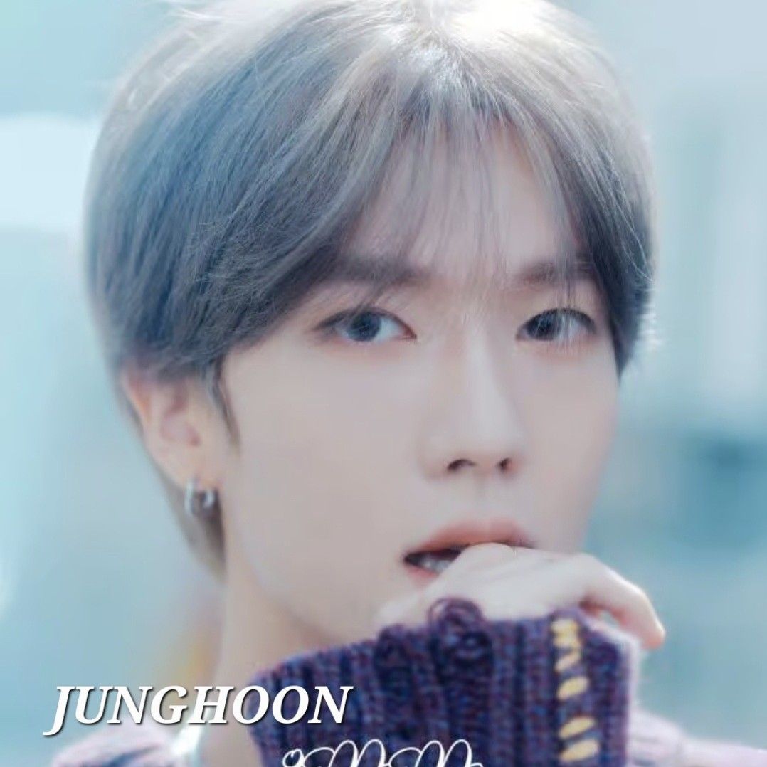 A moment captured by JUNG HOON (OMEGA X)'s fan