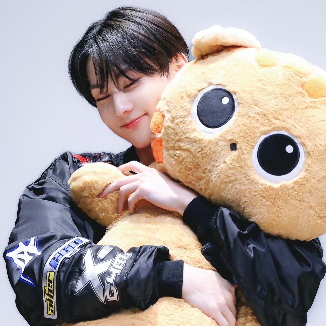 Latest photo of Jungwon (ENHYPEN)
