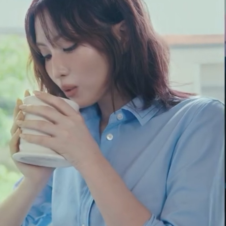 Momo (TWICE)的幕後花絮