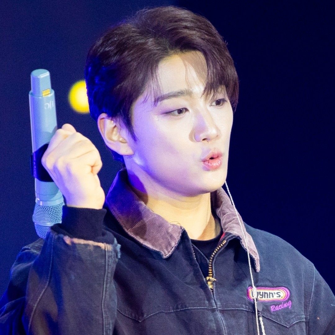 Behind-the-scenes cut of Hong Joochan (GoldenChild)