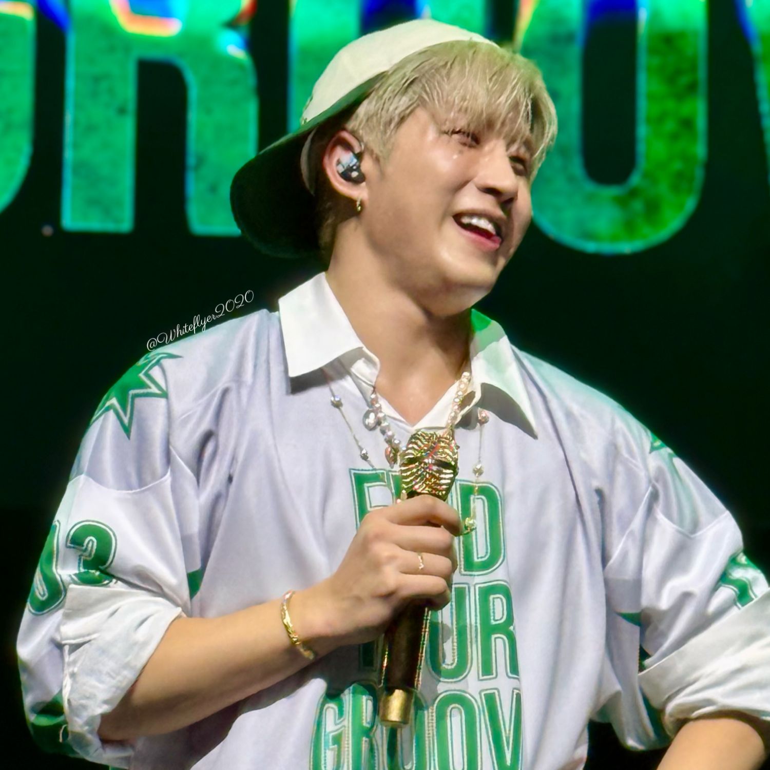 A moment captured by Jinjin (ASTRO)'s fan
