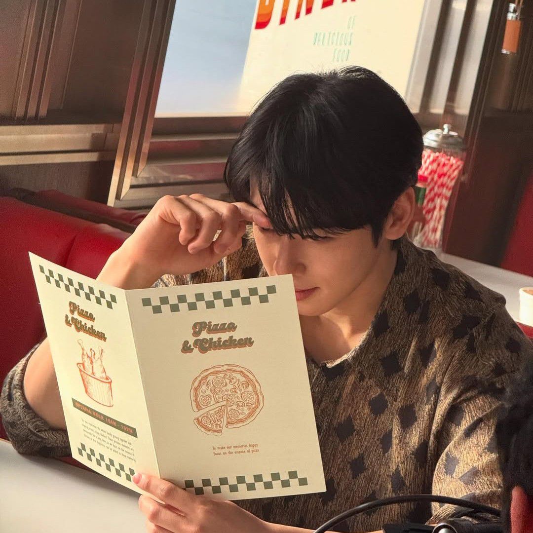 A moment captured by Eunwoo (ASTRO)'s fan