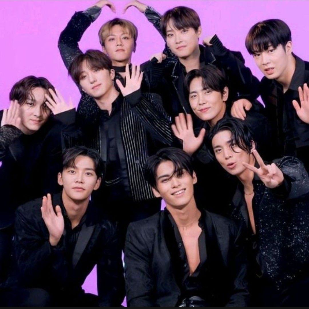 A moment captured by SF9's fan