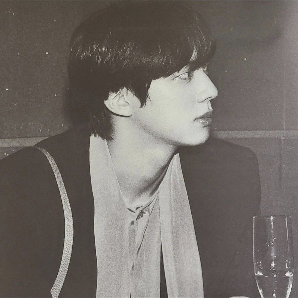 Foto terbaru Jin (BTS)