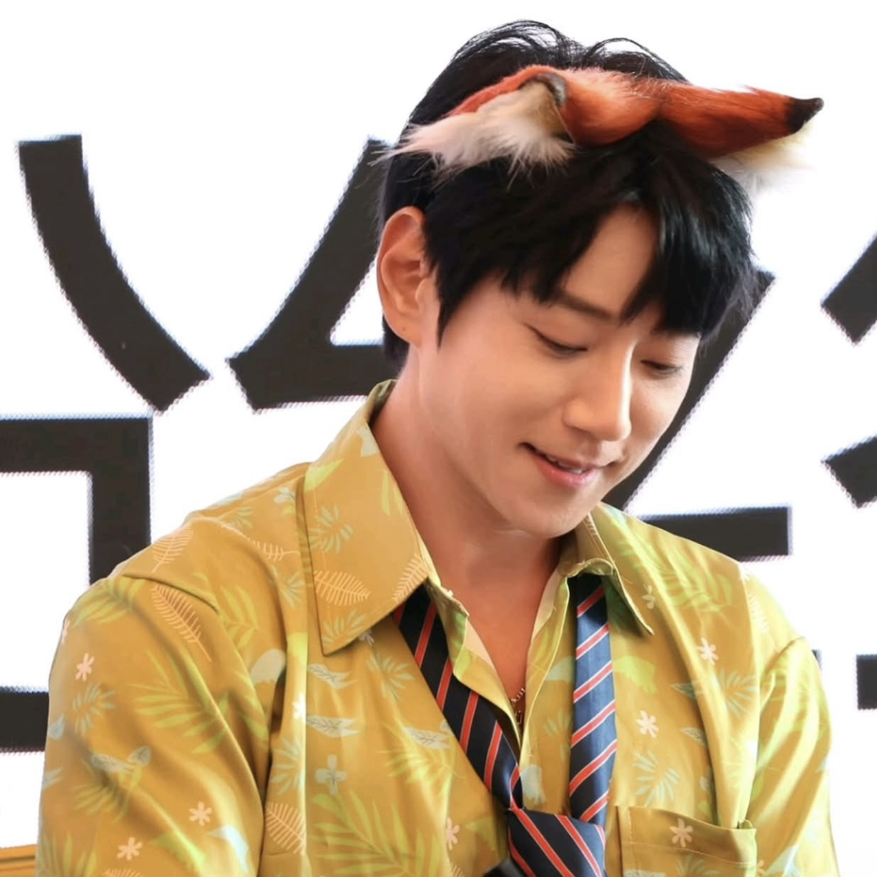 Latest photo of Hwang Chiyeol