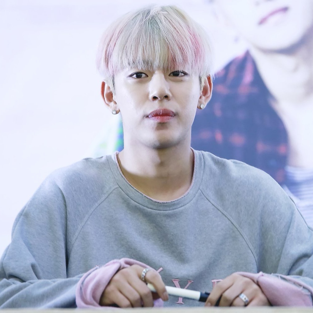 A moment captured by Daehyun (B.A.P)'s fan
