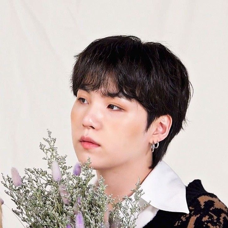 슈가 (방탄소년단)의 최신 사진