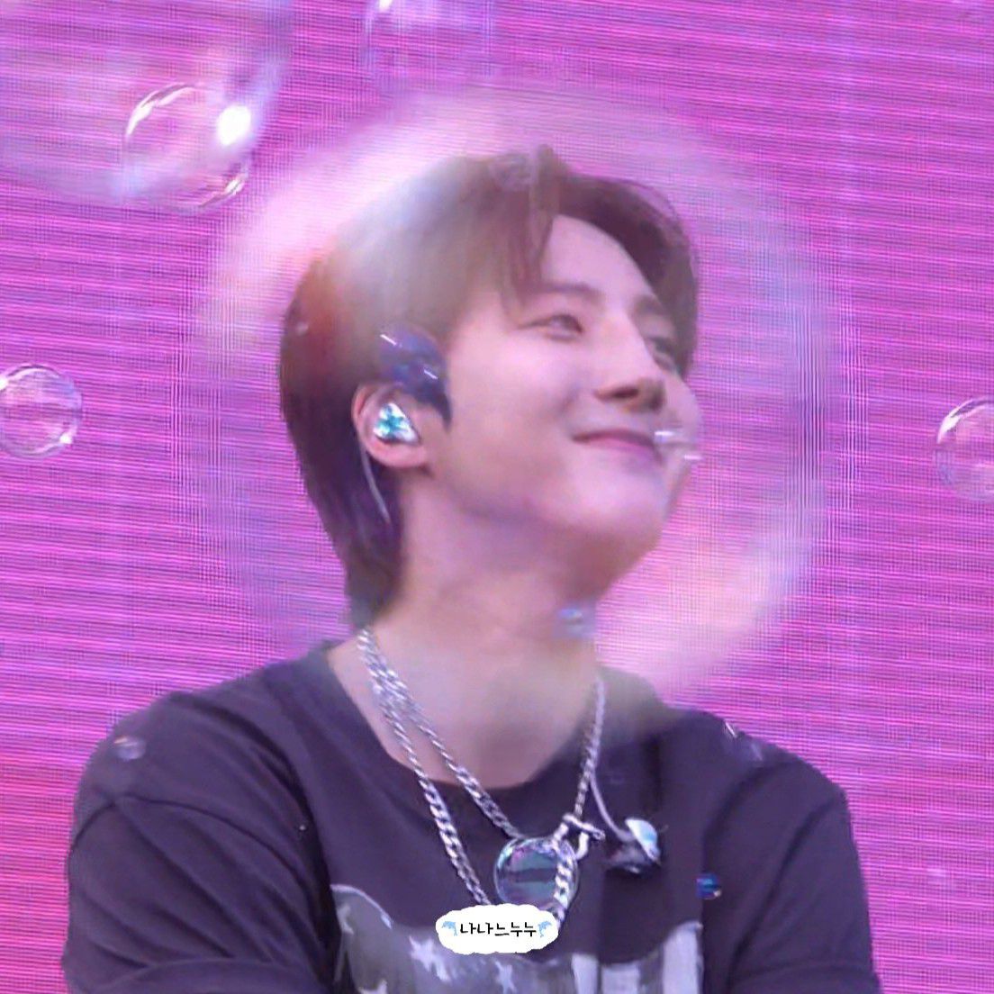 Hui (PENTAGON)的幕后花絮