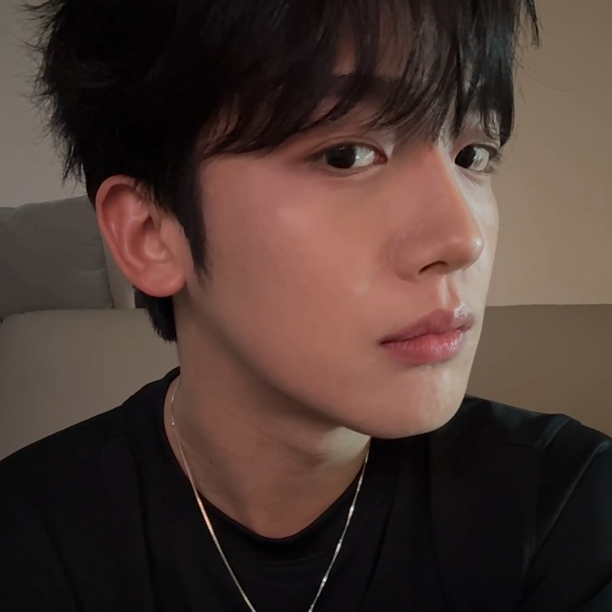 Behind-the-scenes cut of Kim Yohan (WEi)