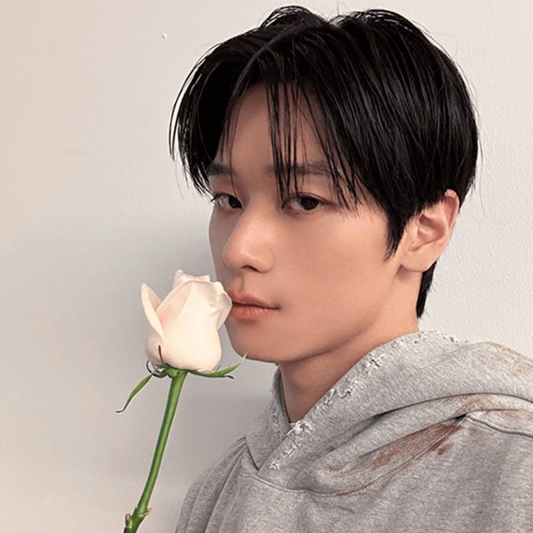 주연 (더보이즈)의 비하인드 컷