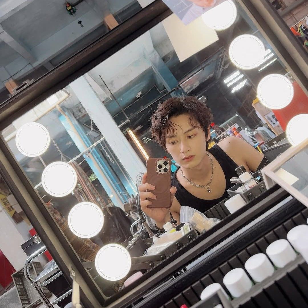 A moment captured by Jun (SEVENTEEN)'s fan