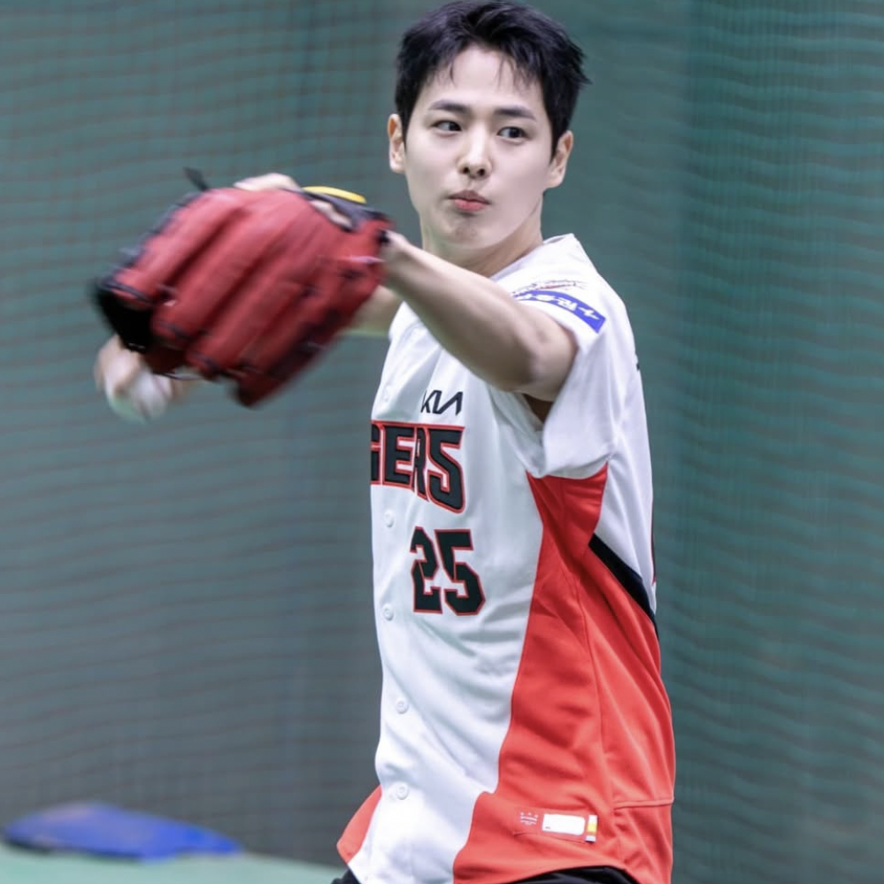 Behind-the-scenes cut of Choi Byungchan