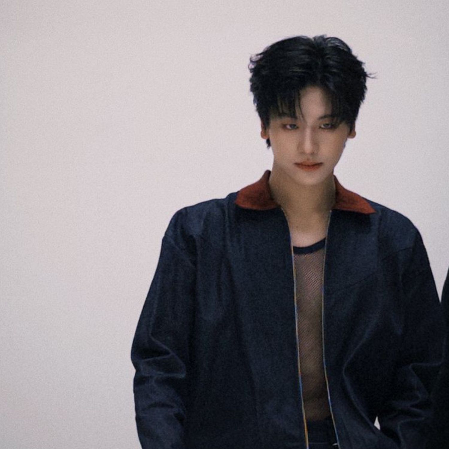 Behind-the-scenes cut of Shen (NexT1DE)