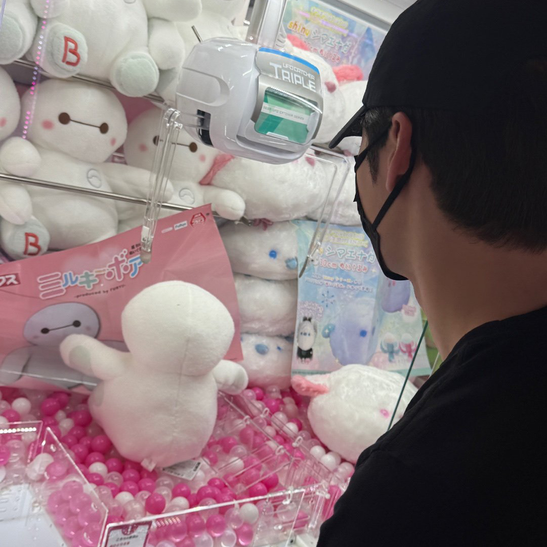 A moment captured by Sung Hanbin (ZEROBASEONE)'s fan
