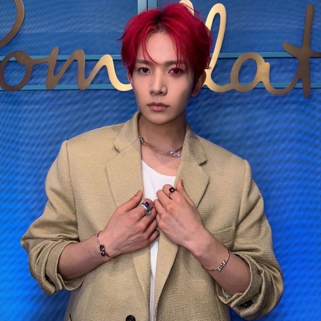 Latest photo of Heeseung (ENHYPEN)