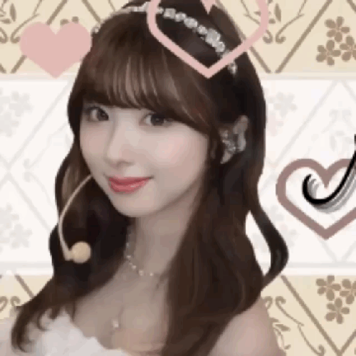 Latest photo of Miihi (NiziU)