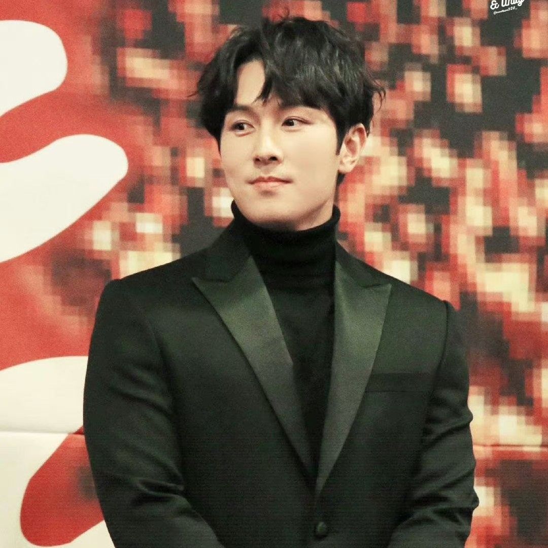 Behind-the-scenes cut of Kim Dongwan (SHINHWA)