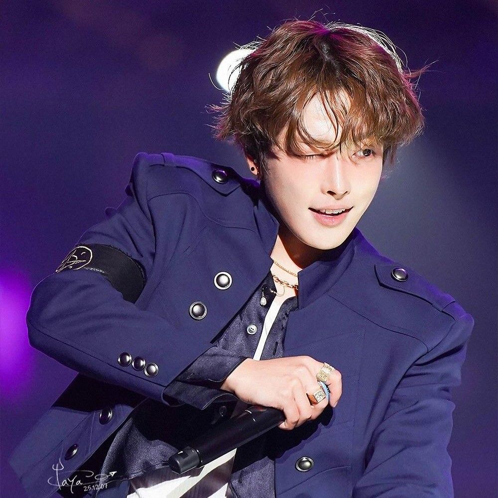 Latest photo of Hongjoong (ATEEZ)