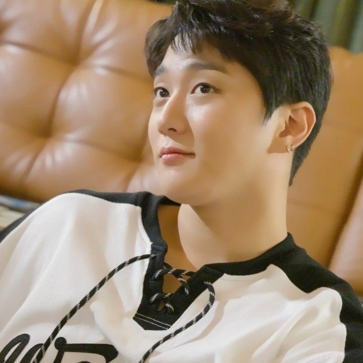 A moment captured by Hong Joochan (GoldenChild)'s fan