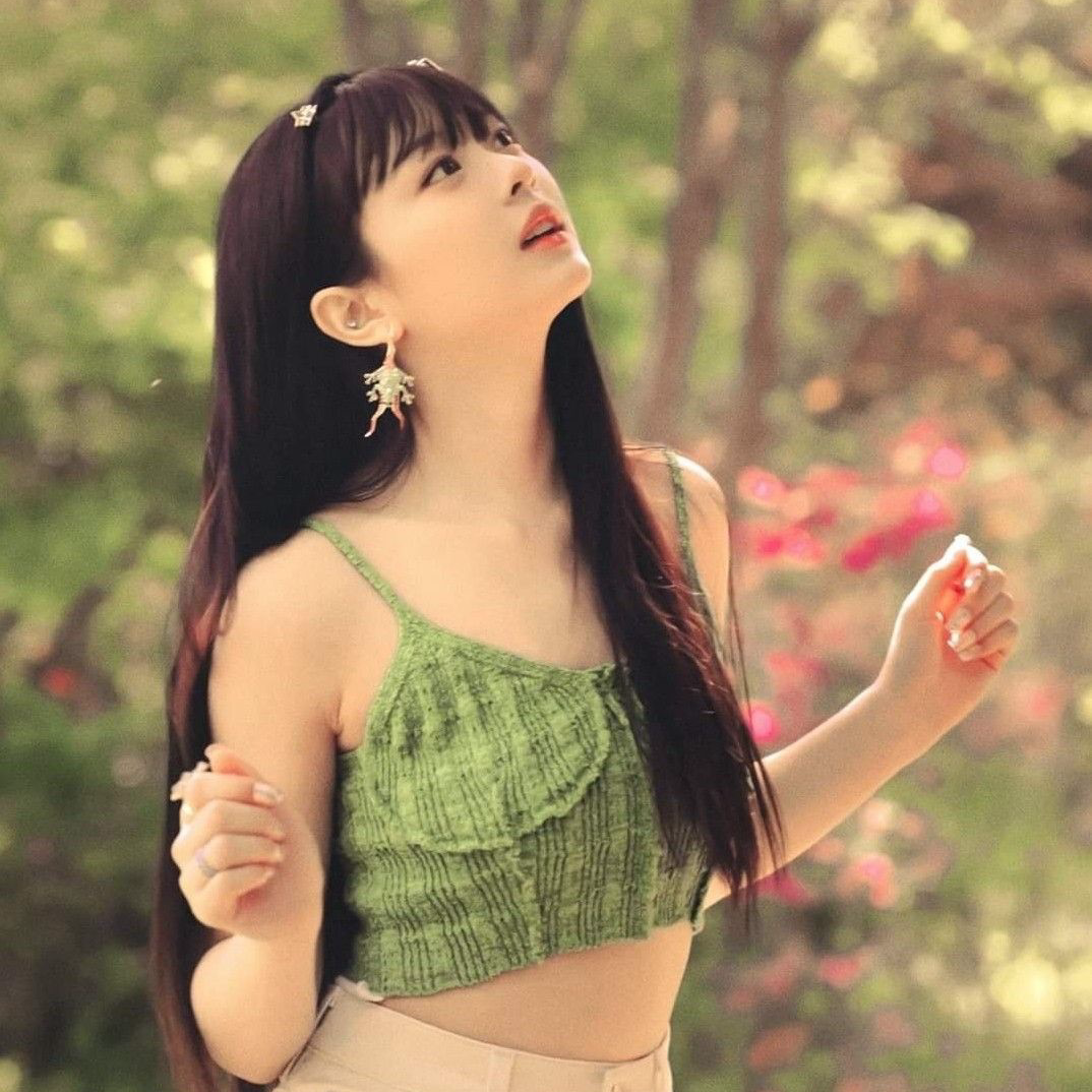A moment captured by HANNI (NewJeans)'s fan