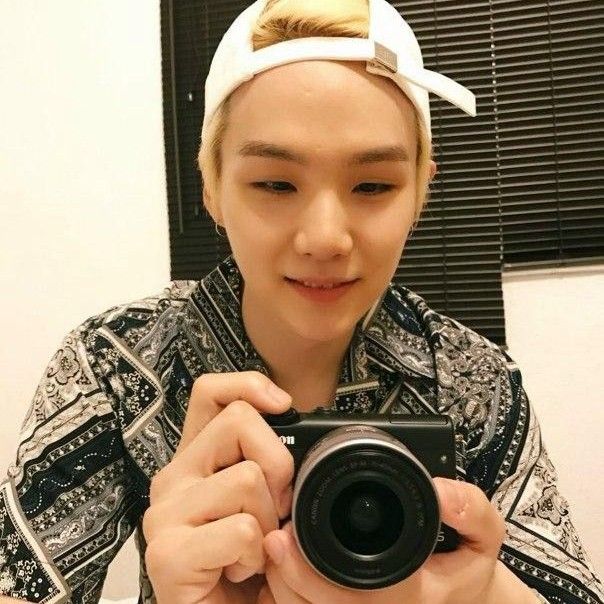 SUGA (防彈少年團)粉絲拍下的瞬間