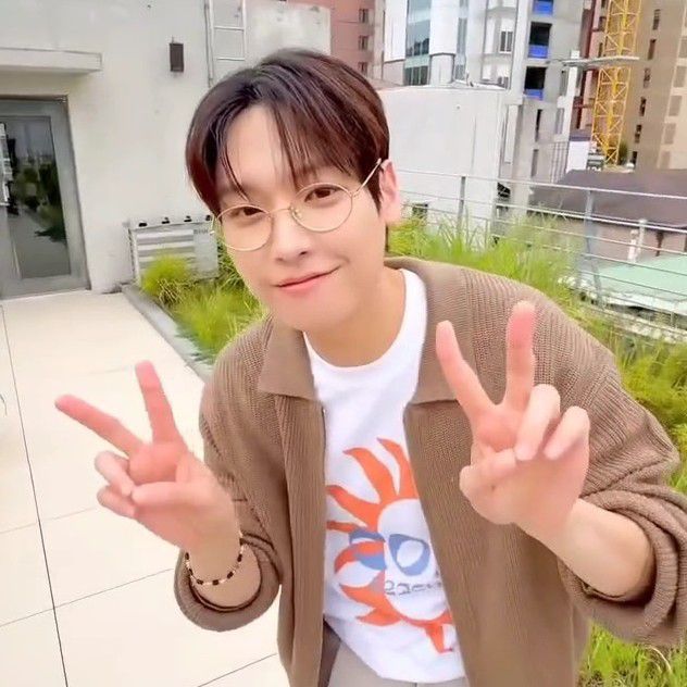 Recent activity shot of Inseong (SF9)