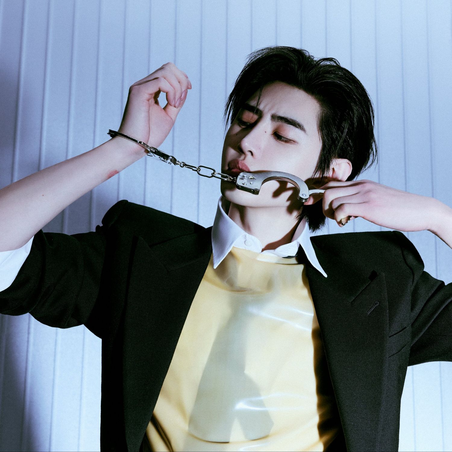 Behind-the-scenes cut of Sunghoon (ENHYPEN)