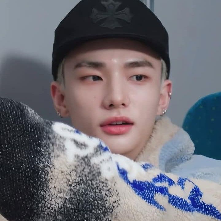 Behind-the-scenes cut of Hyunjin (Stray Kids)