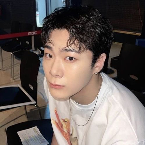 Latest photo of Moonbin (ASTRO)