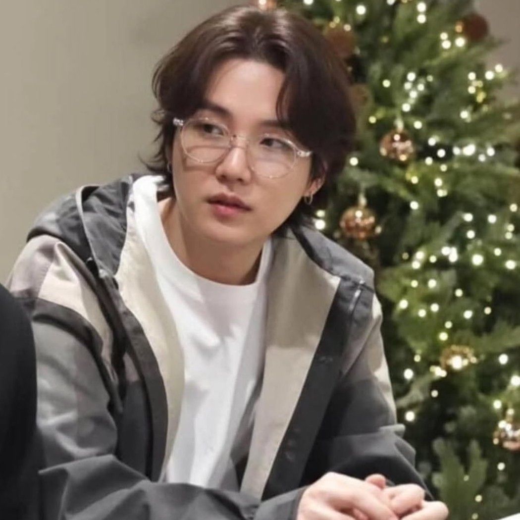 Momen yang diabadikan oleh penggemar SUGA (BTS)