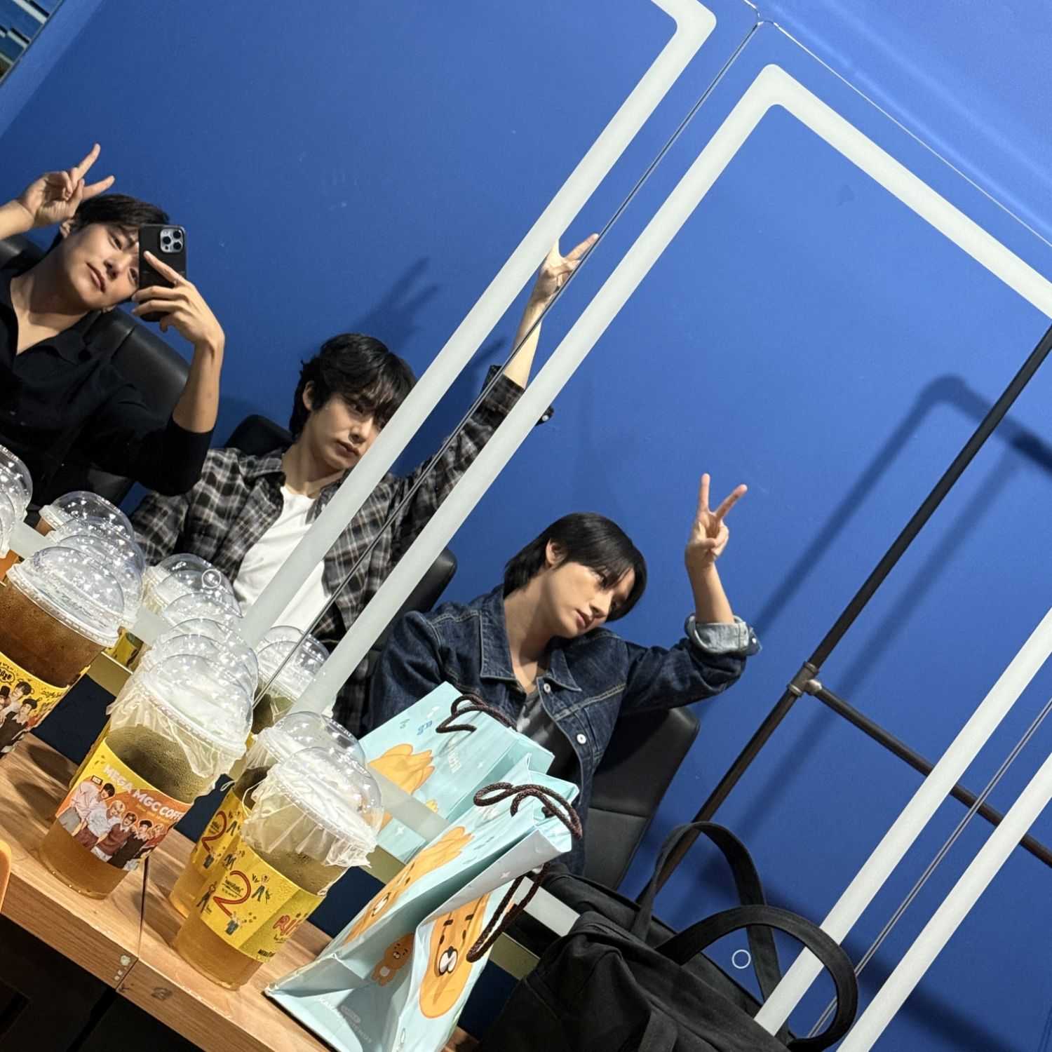 Foto aktivitas terbaru MONSTA X