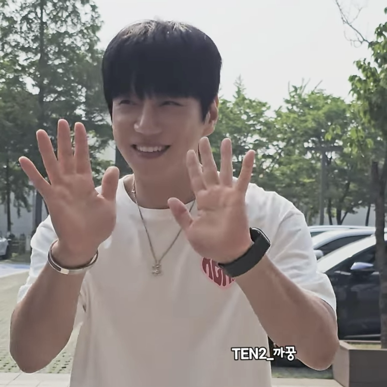 A moment captured by Hwang Chiyeol's fan