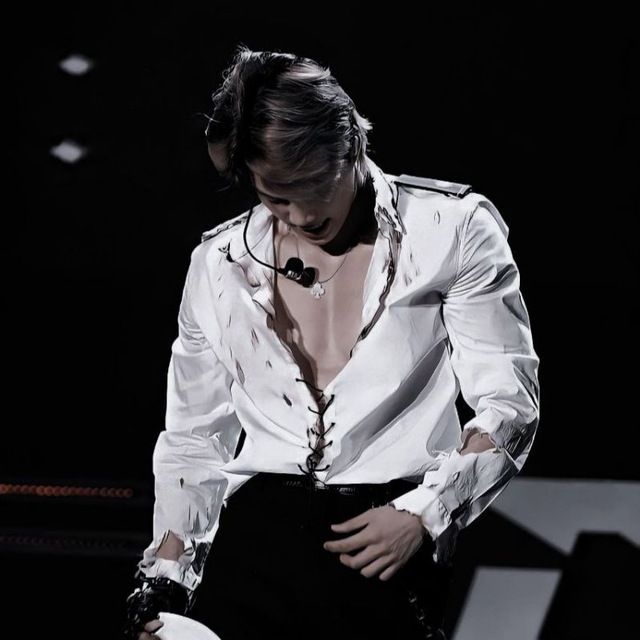 Kai (EXO)粉絲拍下的瞬間