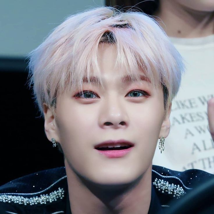 ASTRO的最新照片