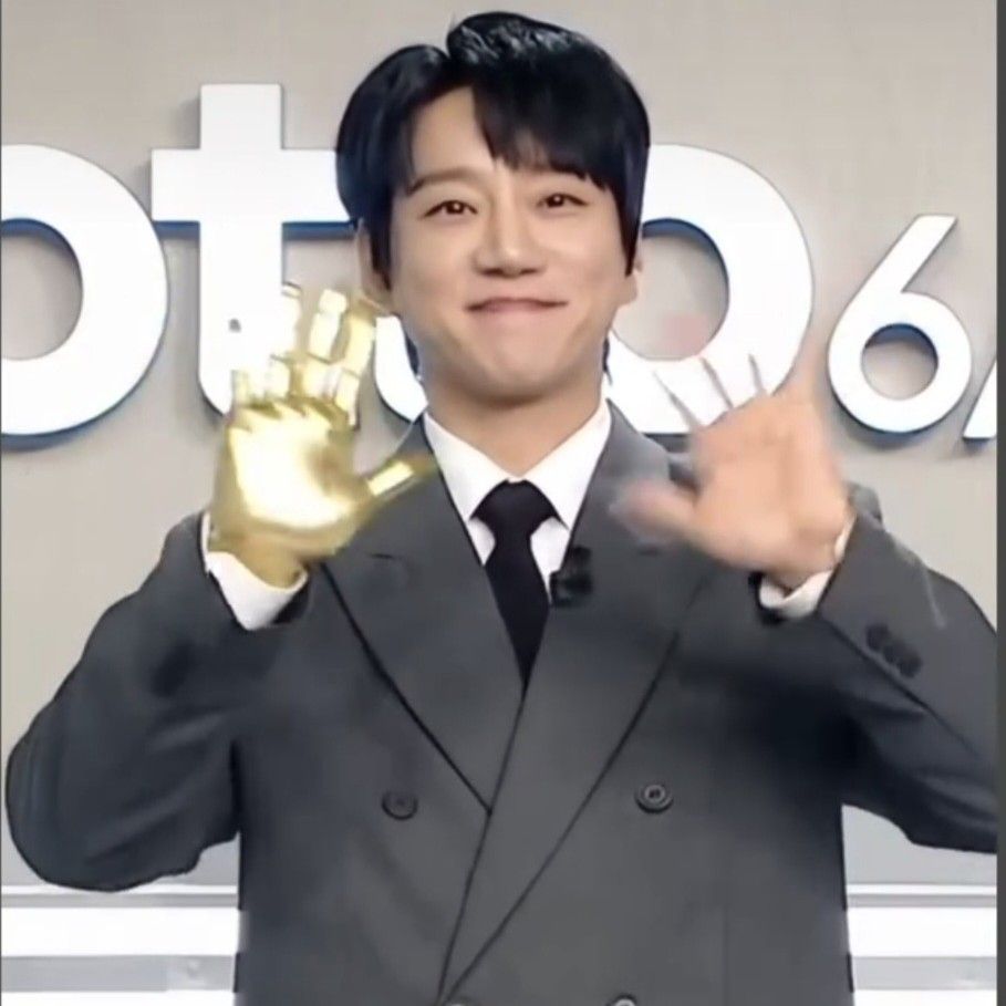 ファン・チヨルの最新写真