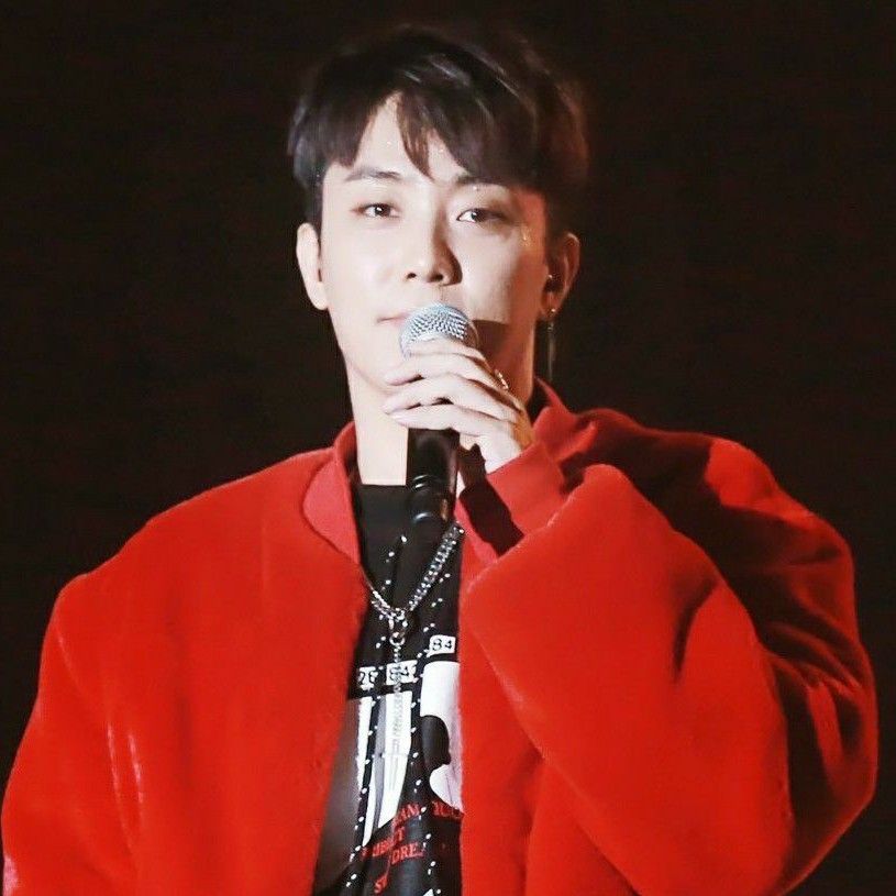 A moment captured by Eun Jiwon (SECHSKIES)'s fan