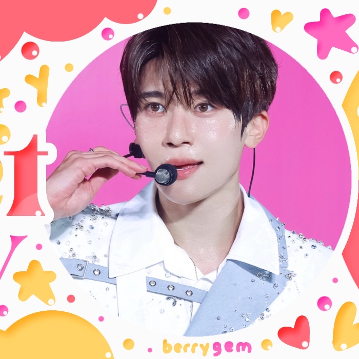 Recent activity shot of Sion (NCT WISH)