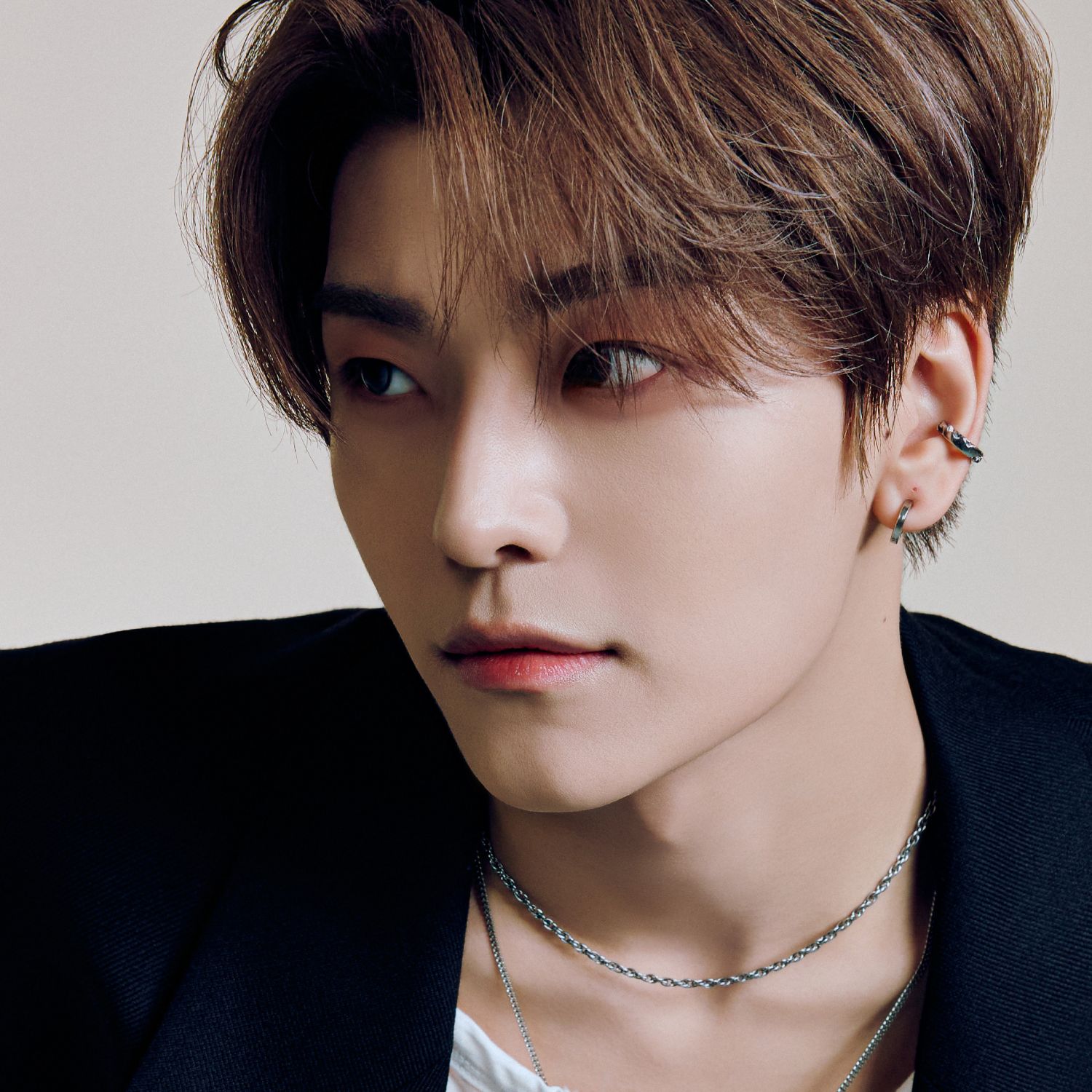 Behind-the-scenes cut of He Xinlong (ALPHA DRIVE ONE)