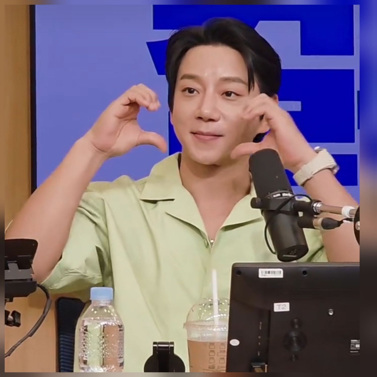 A moment captured by Hwang Chiyeol's fan