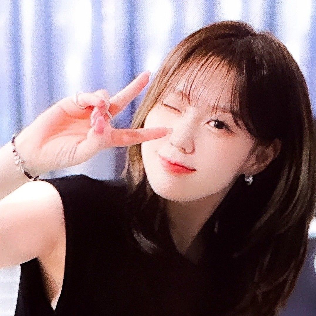 A moment captured by Kim Chaehyun (Kep1er)'s fan